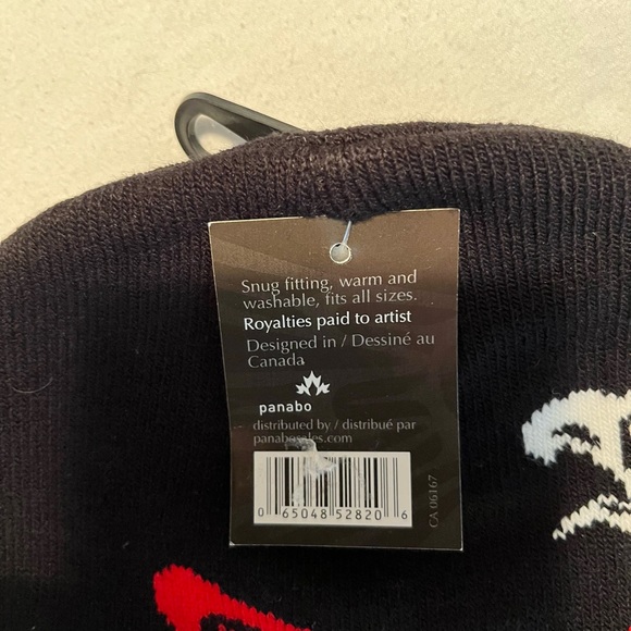 Wild Coast toque/ beanie hat - Picture 4 of 4